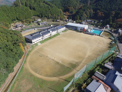 吉野中学校太陽光発電設備設置工事