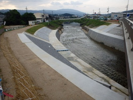 竜田川・国道168号 護岸工事（防災・安全社会資本整備交付金事業（総合治水）・社会資本整備総合交付金（道路改良））