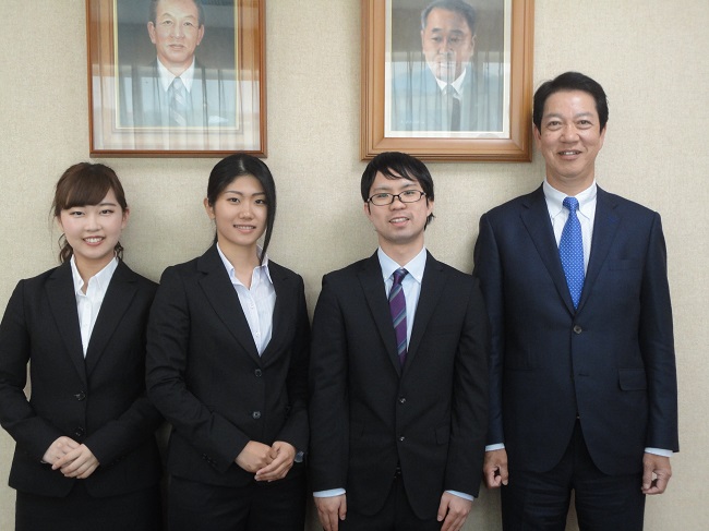 入社式